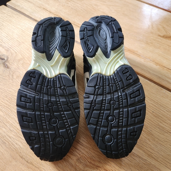 Disney Christmas 2025 Lil Rin Rin Plush Badge Red New
